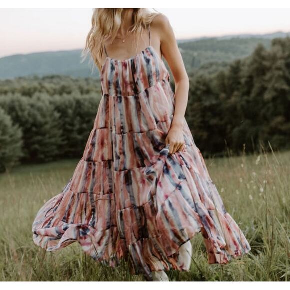 Storia Boutique Tiered Midi Length Whimsy Fairy Dress Tie shoulder size Medium - Picture 1 of 9